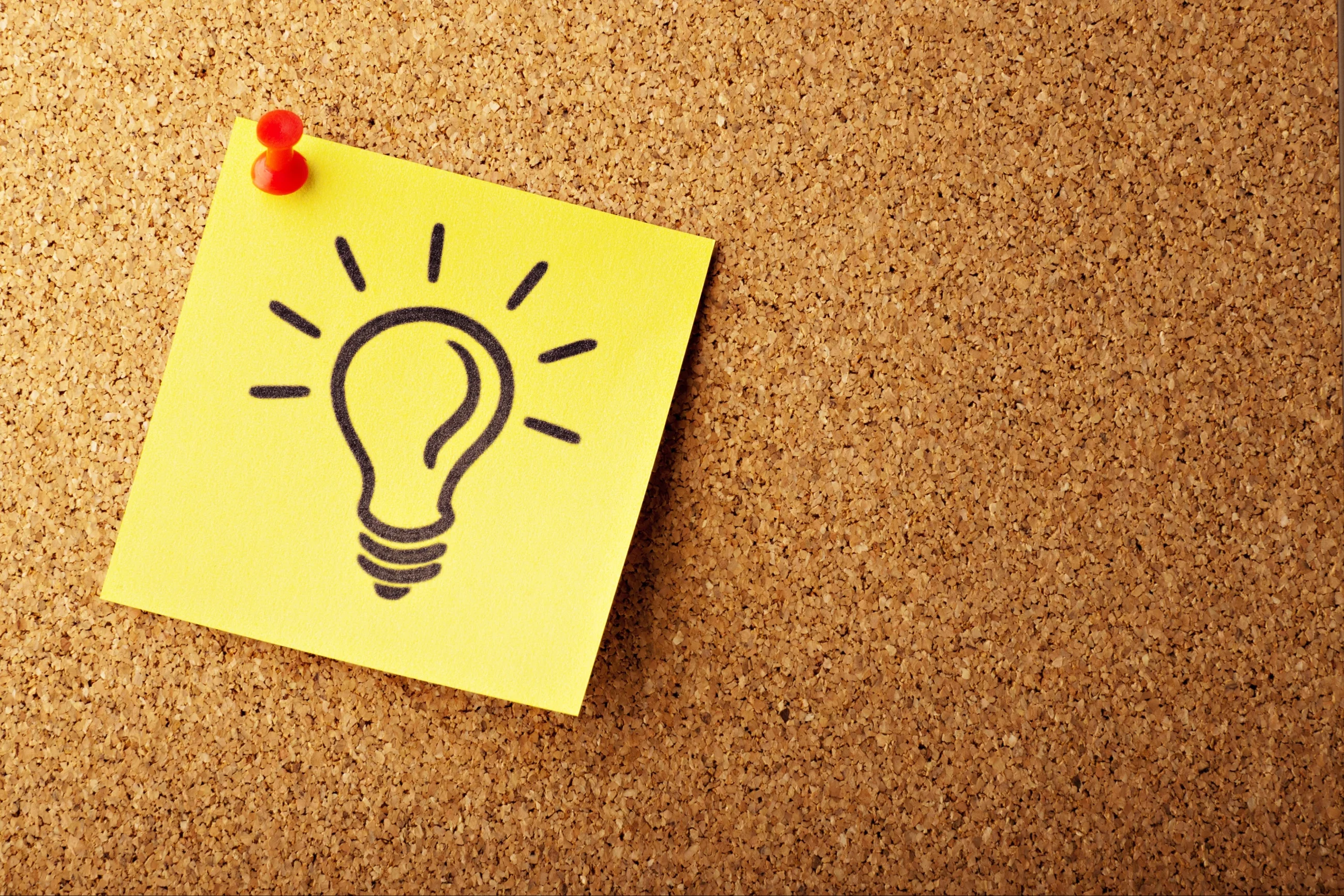 Pinnwand Post-it mit Glühbirne (c) AbsolutVision unsplash.com Pinnwand Post-it mit Glühbirne (c) AbsolutVision unsplash.com